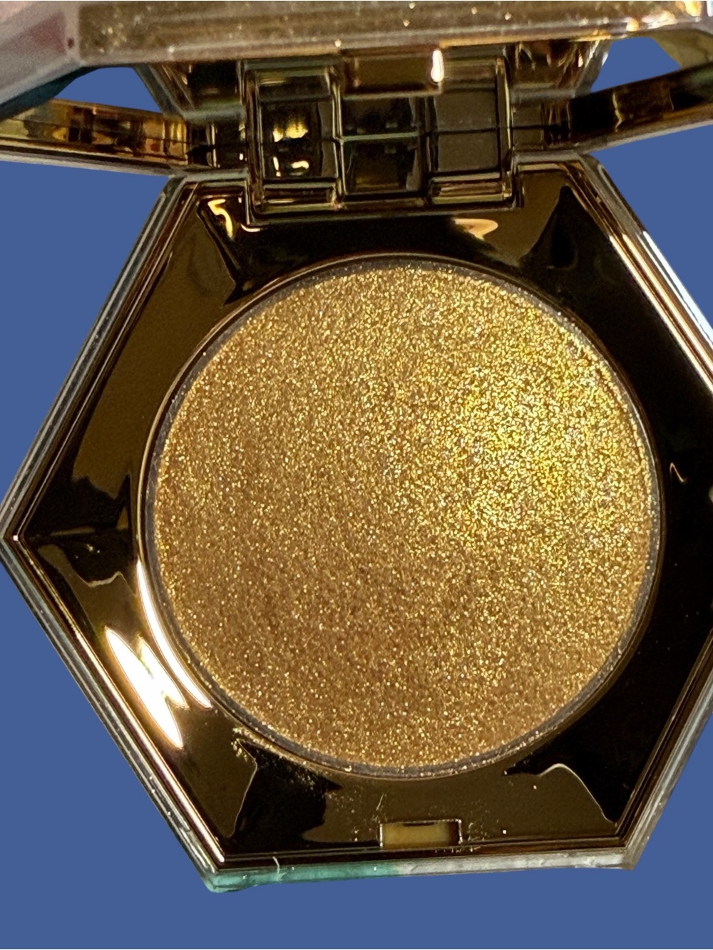 Fenty Beauty Trophy Wife Diamond Bomb FULL SIZE Gold Shimmer Highlighter BNIB - Picture 2 of 16